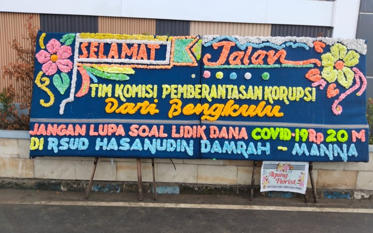 Papan Bunga Penyambutan Tim KPK Ini Raib di Lokasi Bandara Fatmawati