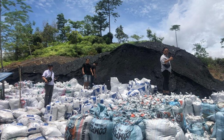 Penambang Batubara Tanpa Izin Bersama Alat Berat Diamankan Polda BengkuluPenambang Batubara Tanpa Izin Bersama Alat Berat Diamankan Polda Bengkulu