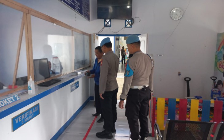 Si Propam Polres Lebong Cek Personel Petugas Pelayanan