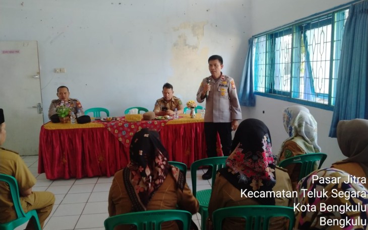 Jelang Ramadan, Kapolsek Teluk Segara Rapat Bersama Tripika