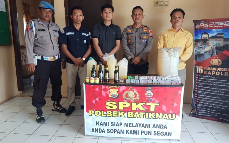 Bulan Ramadhan Polsek Batik Nau Melakukan Operasi Pekat Nala dan Sita Miras
