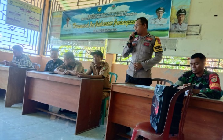 Bhabinkamtibmas Polsek Pino Raya,  Hadiri Kegiatan Musrenbang RKPD Tahun 2023 di Desa Napal Melintang 