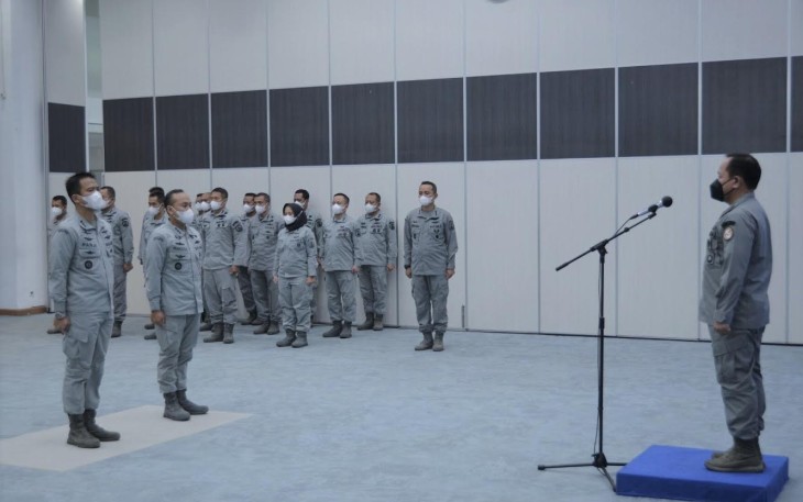 Upacara Pelaporan Kenaikan Pangkat, dipimpin oleh Kepala Bakamla RI Laksamana Madya TNI Dr. Aan Kurnia, di Aula Ary Hasibuan, Mabes Bakamla RI, Jakarta Pusat, Senin (3/4/2023).