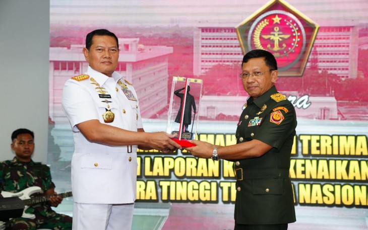 Panglima TNI Laksamana TNI Yudo Margono, S.E., M.M. seusai memberikan arahan kepada seluruh Perwira Tinggi 