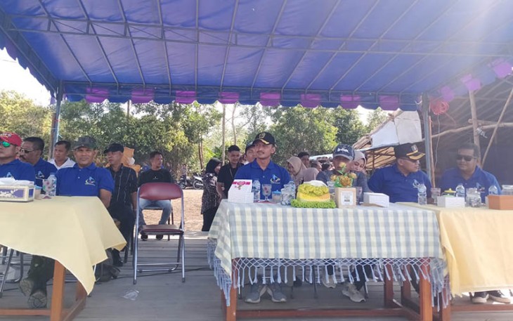 Asisten II Ekonomi Drs. Zainal Abidin, M.Pd saat menghadiri pembukaan Turnamen Piala Sungai Harapan Cup IV Desa Sungai Harapan dalam rangka memperingati hari ulang tahun kemerdekaan Republik Indonesia ke-78 tahun 2023.