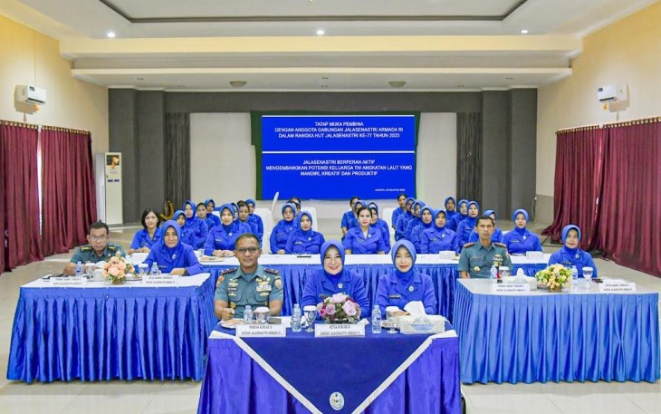 Danlantamal IX dan Ketua Korcab IX DJA III Terima Pembekalan Pangkoarmada RI