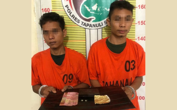 Kedua tersangka dan barang bukti  ditahan di Sat Resnarkoba Polres Tapsel guna pemeriksaan lebih lanjut.