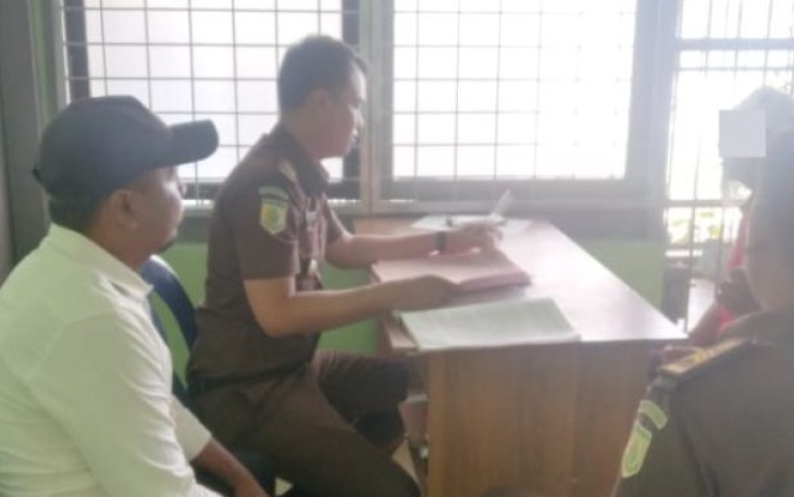 Polsek Dolok Limpahkan Tersangka Kasus Penganiayaan ke Jaksa