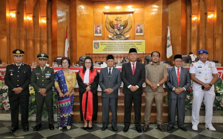 Bupati Ikuti Pengambilan Sumpah/Janji PAW Anggota DPRD Kabupaten Asahan Sisa Masa Jabatan 2019-2024