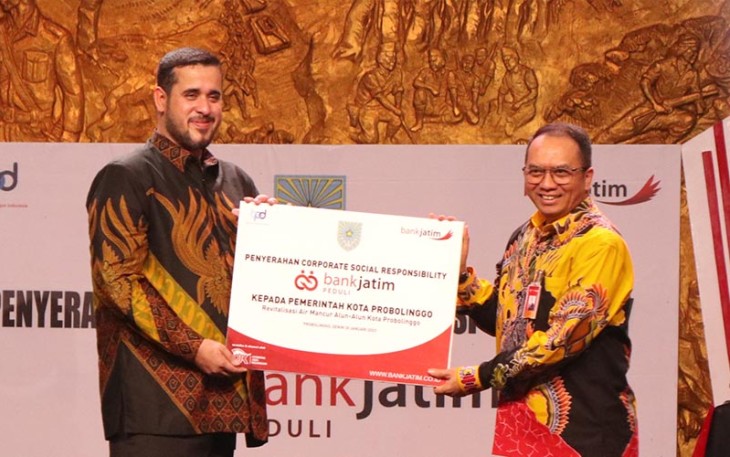 Pemkot Probolinggo saat Dapat CSR Bank Jatim 