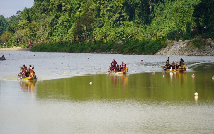 Korem 032/Wirabraja Gelar Festival Dragon Boat se-Sumatera Barat 
