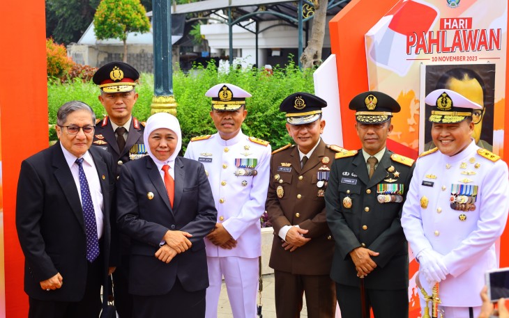 Ketua Umum dan Sekjen Gaman Semeru Indonesia Mengikuti Upacara Hari Pahlawan di Surabaya