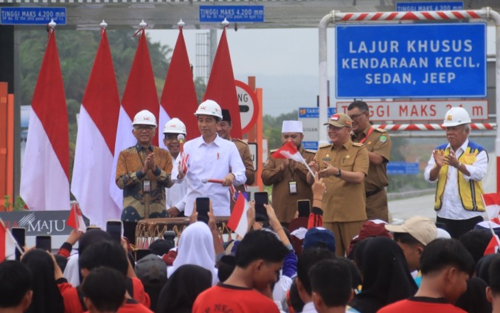 Presiden Joko Widodo Resmikan Tol Bengkulu-Taba Penanjung