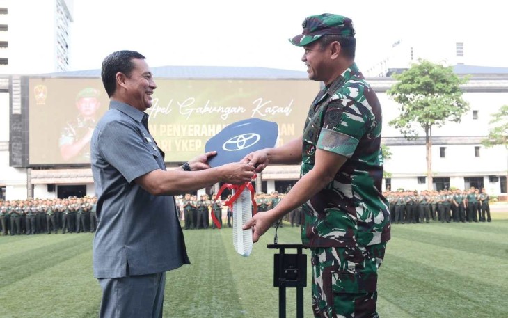 TNI Angkatan Darat menerima bantuan Kendaraan Dinas (Randis) operasional berupa 50 unit kendaraan roda empat jenis MPV dari Yayasan Kartika Eka Paksi (YKEP)