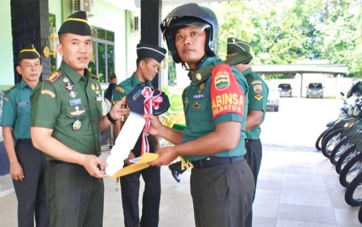 Dandim 0315/Tanjungpinang saat Serahkan Unit Kendaraan Bermotor Bantuan Menhan ke Babinsa Jajaran