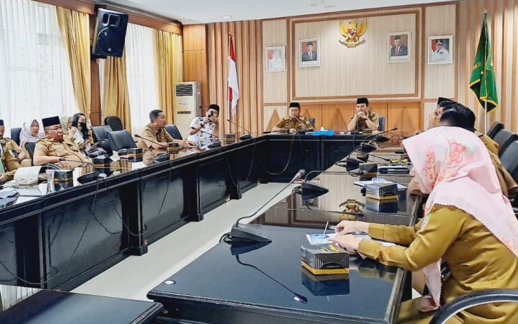 Agenda Bulanan Pemrov Bengkulu serta Forkompinda Kembali Bersihkan Pantai Panjang