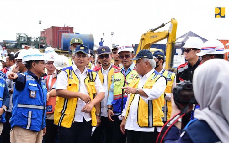  Menteri Basuki saat Tinjau Jalan Tol Fungsional Cisumdawu dan Japek II Selatan