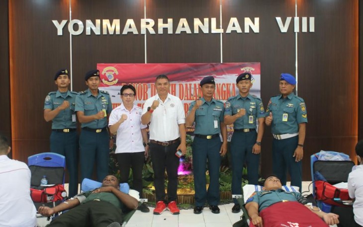 Prajurit Lanudal Manado Sumbangkan Darah dalam Baksos Donor Darah HUT ke-78 Marinir