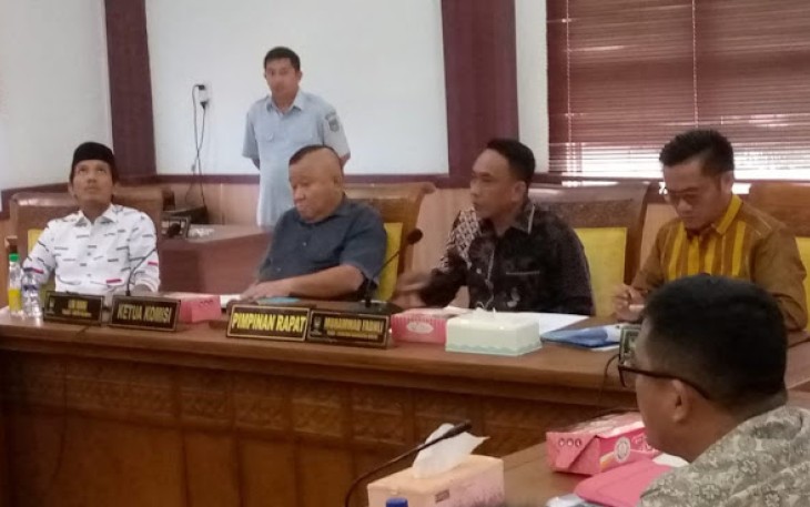 Rapat dengar pendapat umum (RDPU) terkait pencabutan Surat Keputusan (SK) RW 021 Perumahan