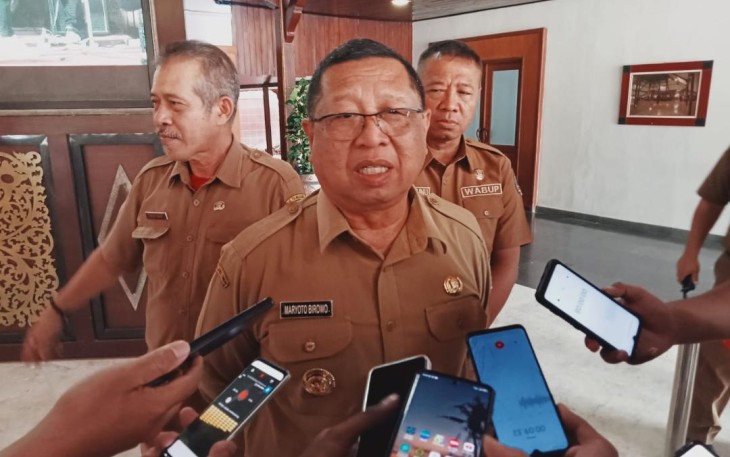 Bupati Tulungagung Drs Maryoto Birowo MM tengah saat di wawancara