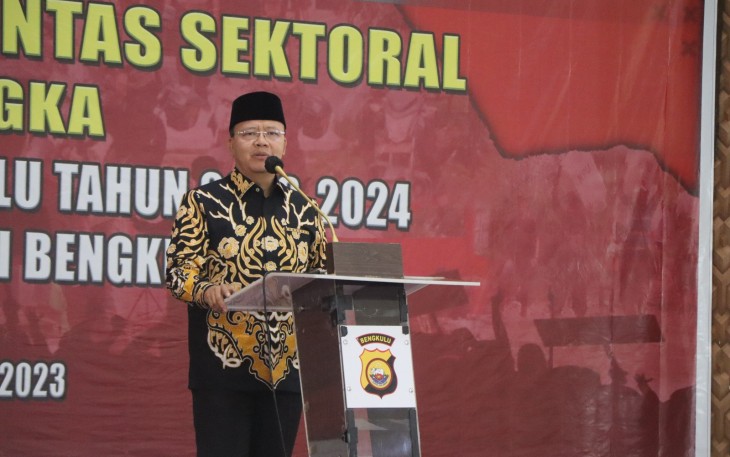 Gubernur Bengkulu Rohidin Mersyah         