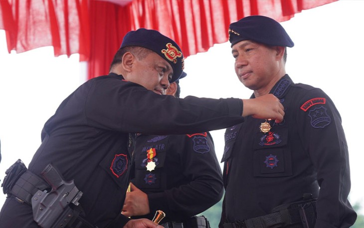 Penyematan Roda Kompas 