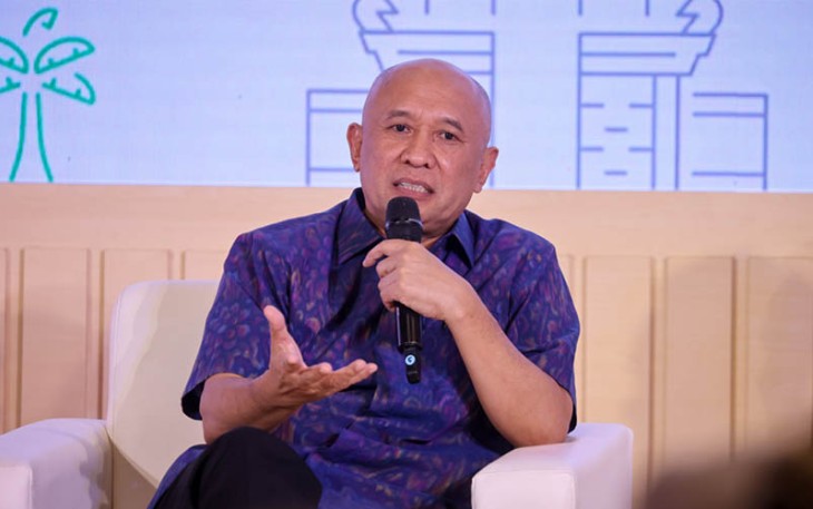 MenKopUKM Teten Masduki pada acara Flexing Lokal Bareng Google dan YouTube di Lokananta, Surakarta, Sabtu (12/8).