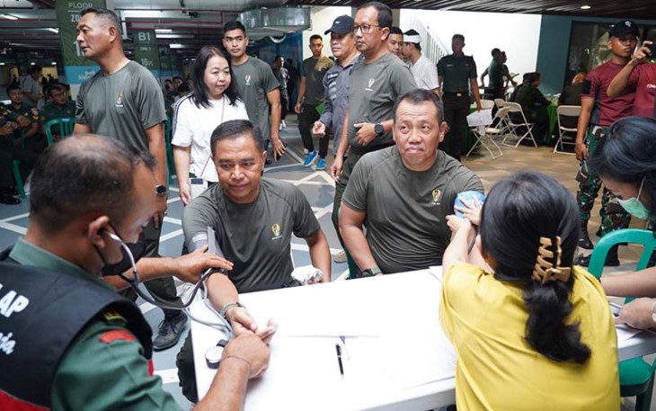 Pangdam IX/Udayana Mayjen TNI Harfendi, S.I.P., M.Sc menggelar berbagai kegiatan sosial sebagai wujud komitmen dalam melestarikan tradisi TNI AD. Salah satunya yaitu kegiatan Donor Darah yang dilaksanakan secara serentak di wilayah jajaran Kodam IX/Udayana