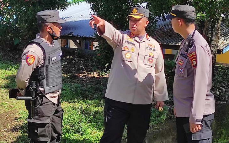 Polres Pagar Alam dssy Pengamanan Gereja Umat Kristiani