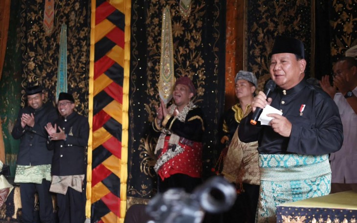 Menteri Pertahanan Prabowo Subianto saat Sampaikan Keinginannya didepan ribuan masyarakat Sumbar.