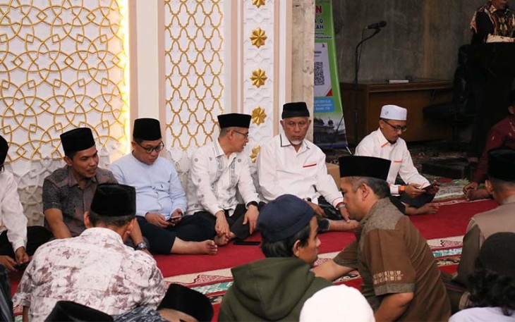 Tim Safari Ramadhan (TSR) 1, Pemprov Sumbar menyambangi Masjid Mujahadah, Kelurahan Sawahpadang Aua Kuniang, baru-baru ini.
