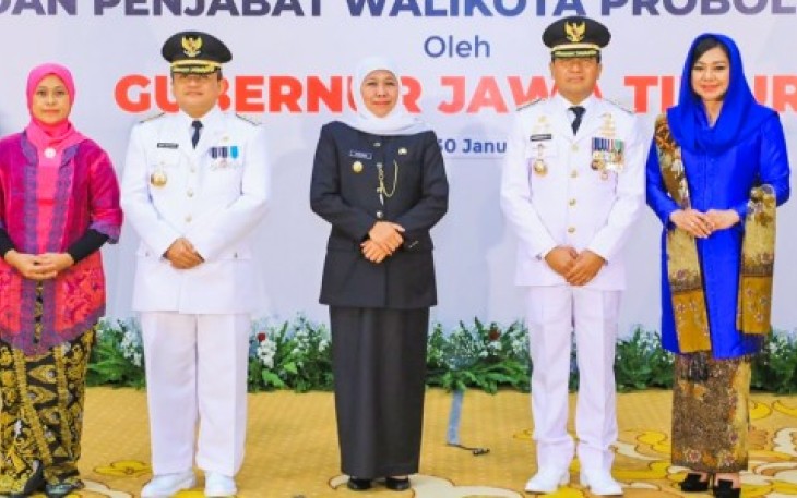 Foto bersama usai pelantikan