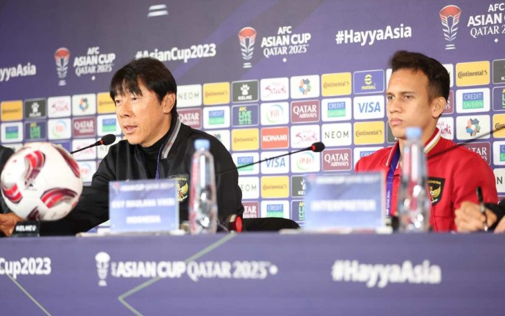 Pelatih timnas Indonesia, Shin Tae-yong saat konferensi pers