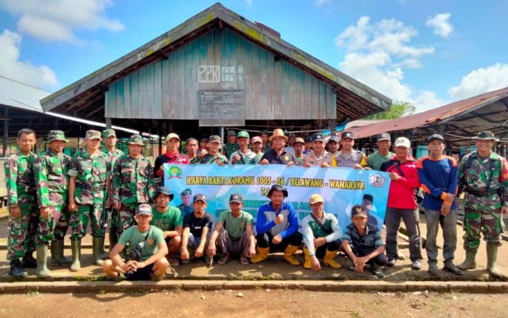 Koramil 1005-06/Belawang Laksanakan Karya Bakti Mengatasi Banjir dan Wabah Penyakit 