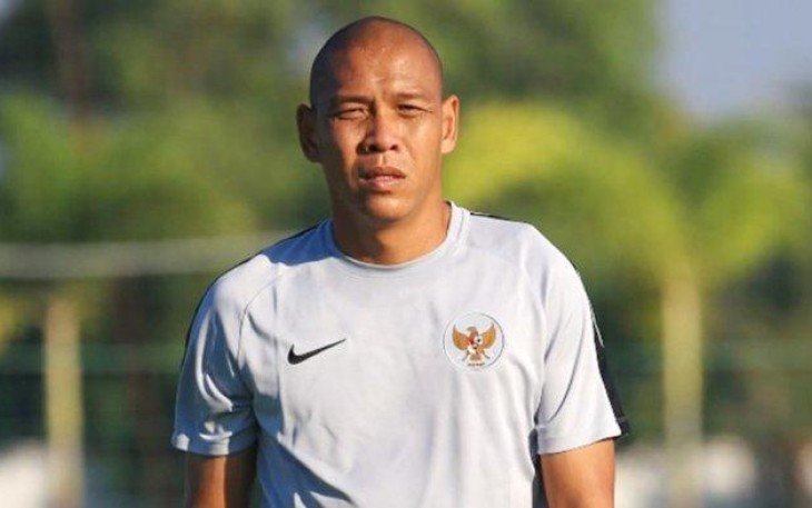 Pelatih Tim U-16 Nova Arianto