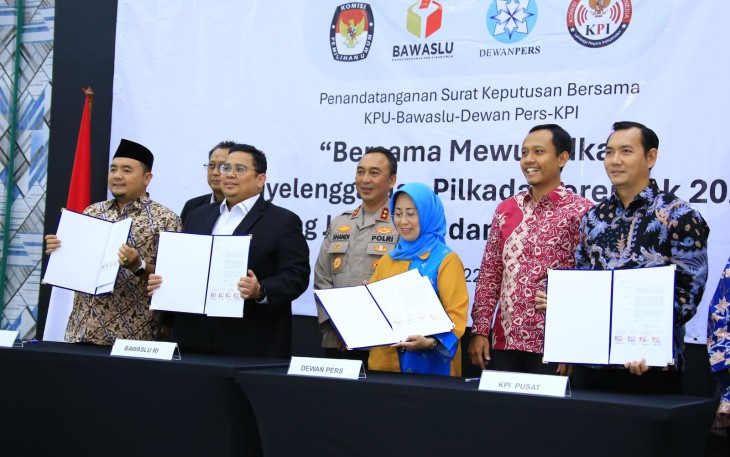 Kadiv Humas Polri Menghadiri Penandatanganan Surat Keputusan Bersama