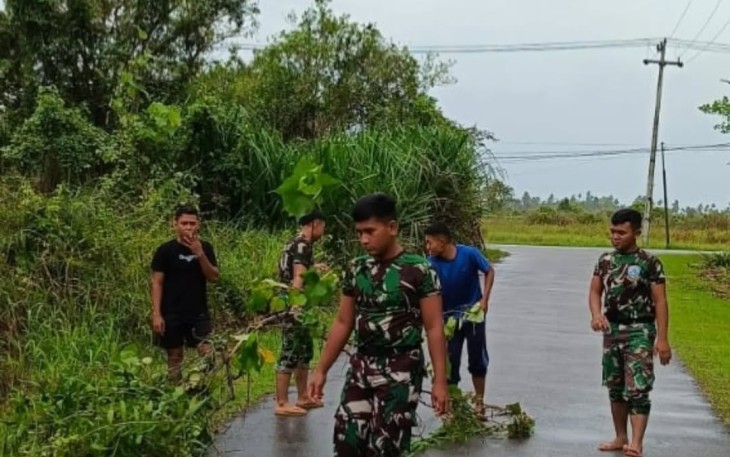 Danlanud RSA Natuna Pastikan Lingkungan Kerja Aman di Tengah Tantangan Cuaca Buruk di Natuna