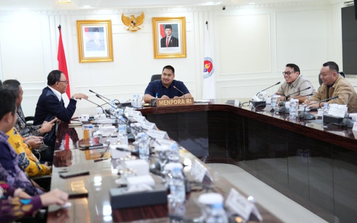 Menpora RI Dito Ariotedjo melakukan rapat koordinasi dengan perusahaan Badan Usaha Milik Negara (BUMN) pada Selasa (3/12) siang di Graha Kemenpora, Senayan
