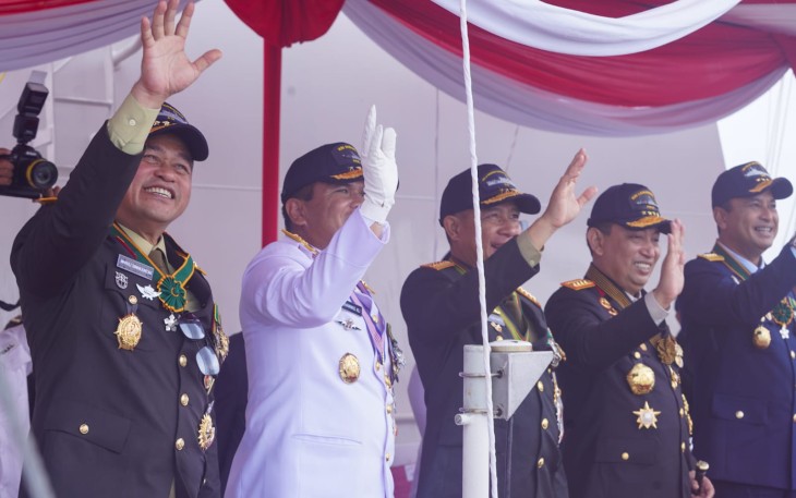 Kasad Hadiri Peringatan HUT Ke-79 TNI AL di Atas KRI dr Radjiman Widyodiningrat-992