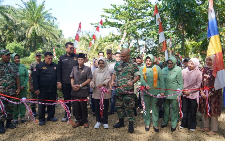 Komandan Korem (Danrem) 041/Gamas, Brigjen TNI Rachmad Zulkarnaen Resmikan Lapangan Tembak Kodim 0428/Mukomuko