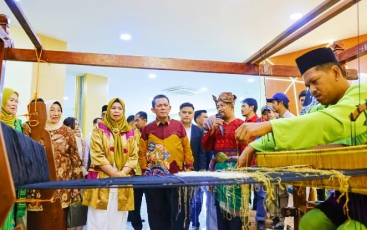 Gedung Dekranasda Kepri Diresmikan Gubernur Ansar