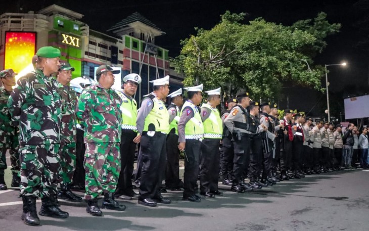 Kapolres Metro Jaktim Pimpin Apel Gelar Operasi Cipta Kondisi Bersama 4 Pilar di Bulan Suci Ramadan 