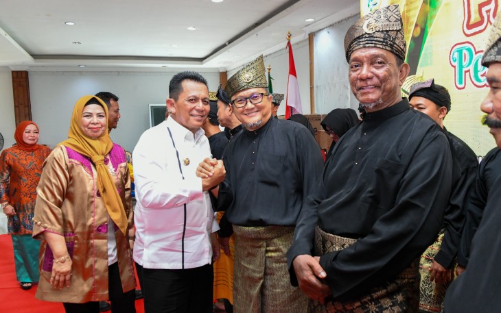 Gubernur Kepulauan Riau H. Ansar Ahmad menghadiri Pelantikan Pengurus Perkumpulan Selingsing Cabang Kota Tanjungpinang – Bintan bertempat di Gedung Muhammadiyah Tanjungpinang, Minggu (15/9)