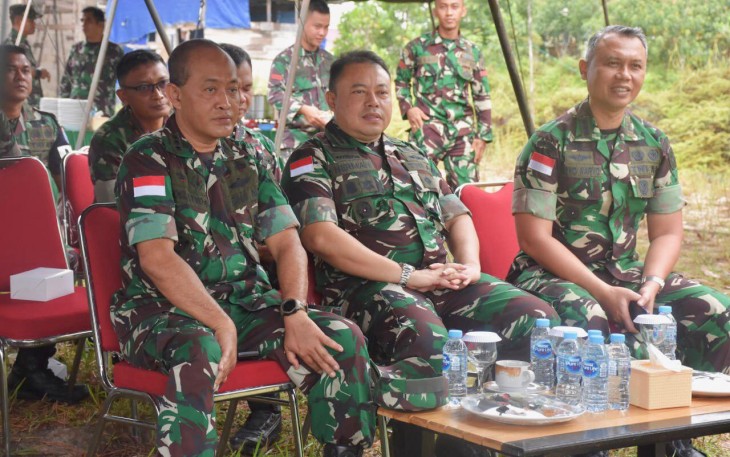 Danrem 121/Abw saat Vidcon Launching Program TNI AD Manunggal Air 2024