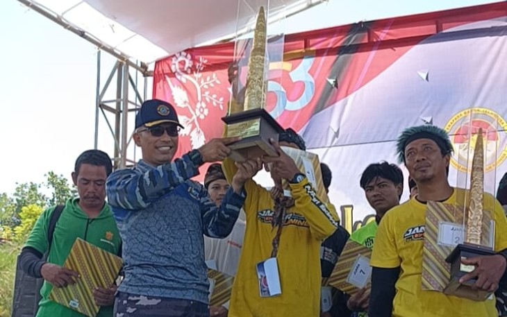 Lanal Banyuwangi Gelar Lomba Perahu Layar Tradisional Dalam Rangka HUT ke- 53