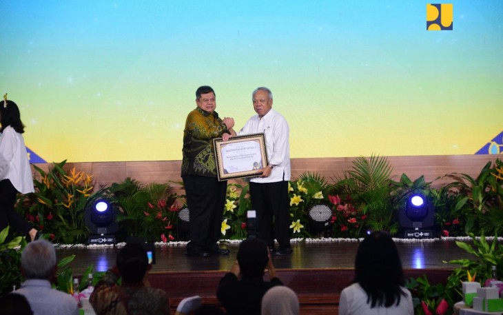 Apresiasi diberikan oleh Kepala Badan Pengawas Keuangan dan Pembangunan (BPKP) Muhammad Yusuf Ateh dan diterima oleh Menteri PUPR Basuki Hadimuljono. 