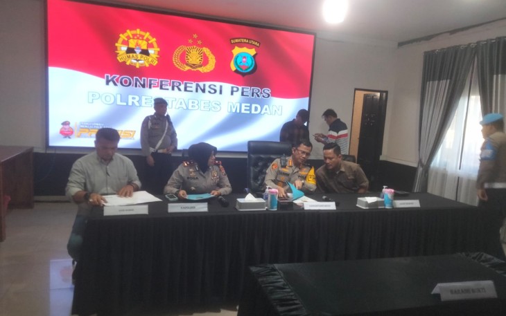 Kapolrestabes Medan Kombes Pol Dr Teddy Marbun SH MHum memaparkan keberhasilan anggota mengungkap kasus curanmor, Rabu (31/1/2024)