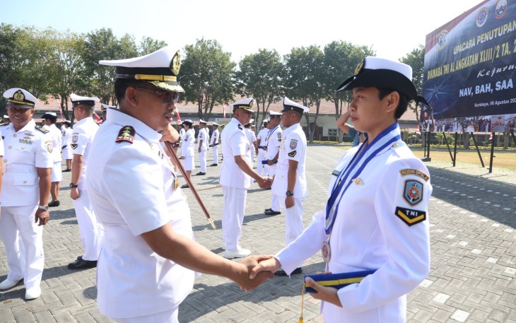 60 Siswa Dikmaba Angkatan 43/2 Kejuruan Pelaut Resmi Bertugas di Satuan TNI AL