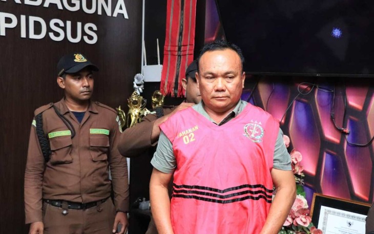 TB saat ditahan Tim Penyidik Bidang Pidsus Kejaksaan Tinggi Maluku