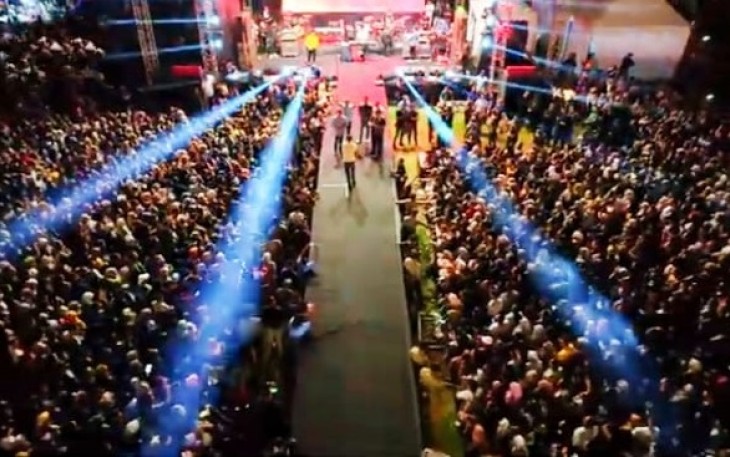 Masyarakat Padati Stadion Demang Lebar Daun Kijang Bintan 